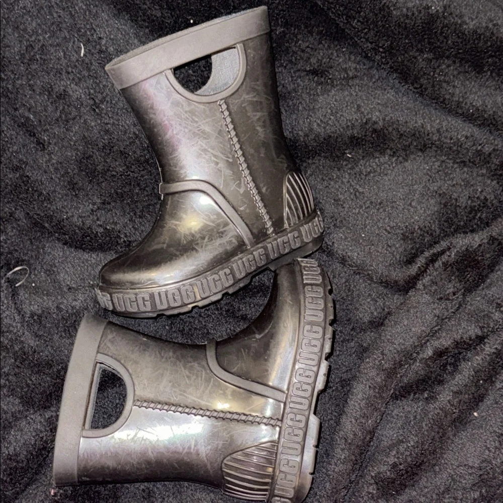 UGG Kids Black Rain Boots unisex-child K DrizlitaRain Boot